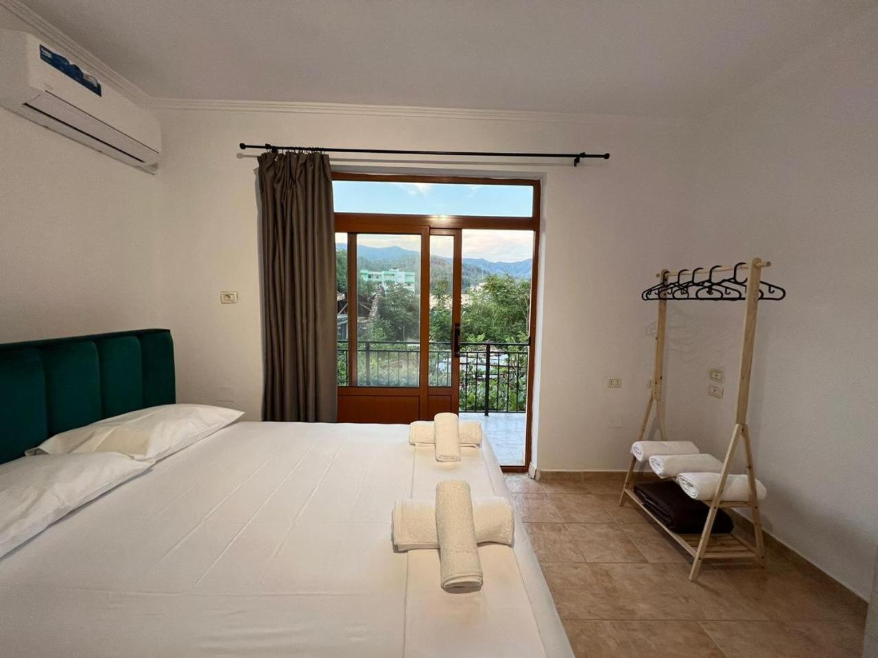 Sajmir Suites Permet Exterior photo