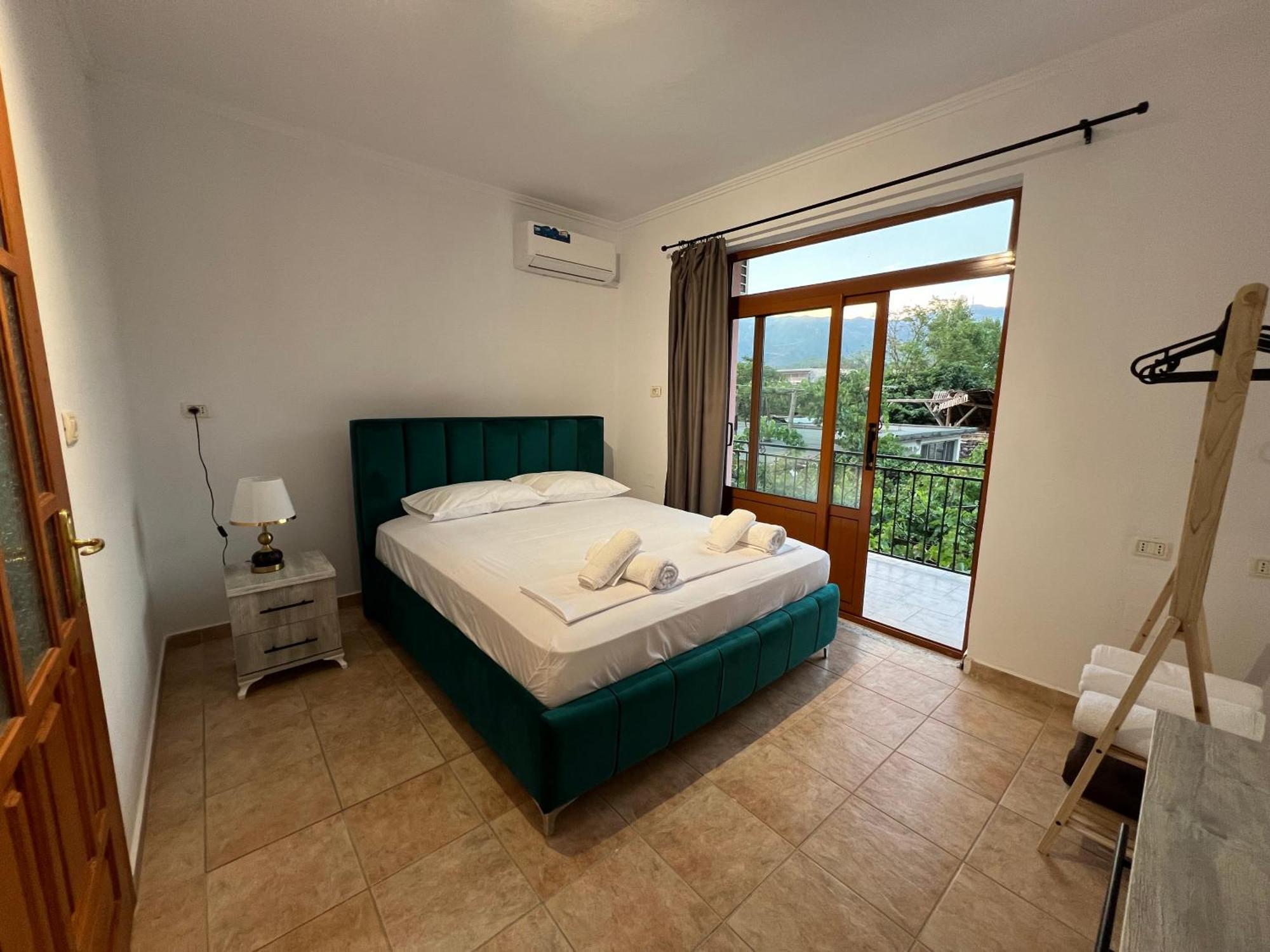 Sajmir Suites Permet Exterior photo